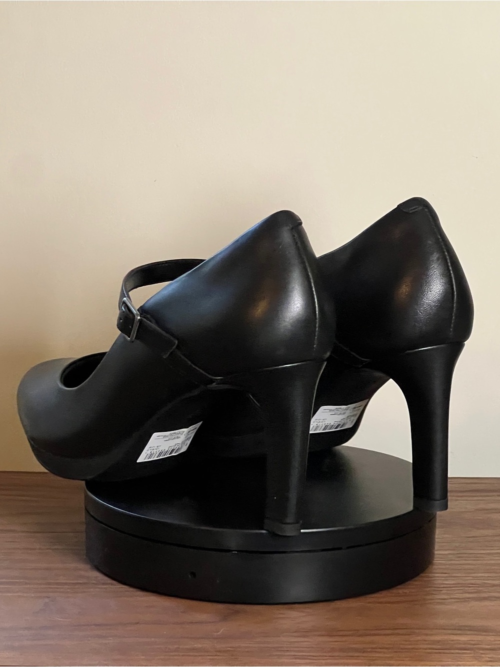 Clarks Ambyr Shine Leather Mary Jane Heeled Pumps - US 12 - Picture 5 of 11